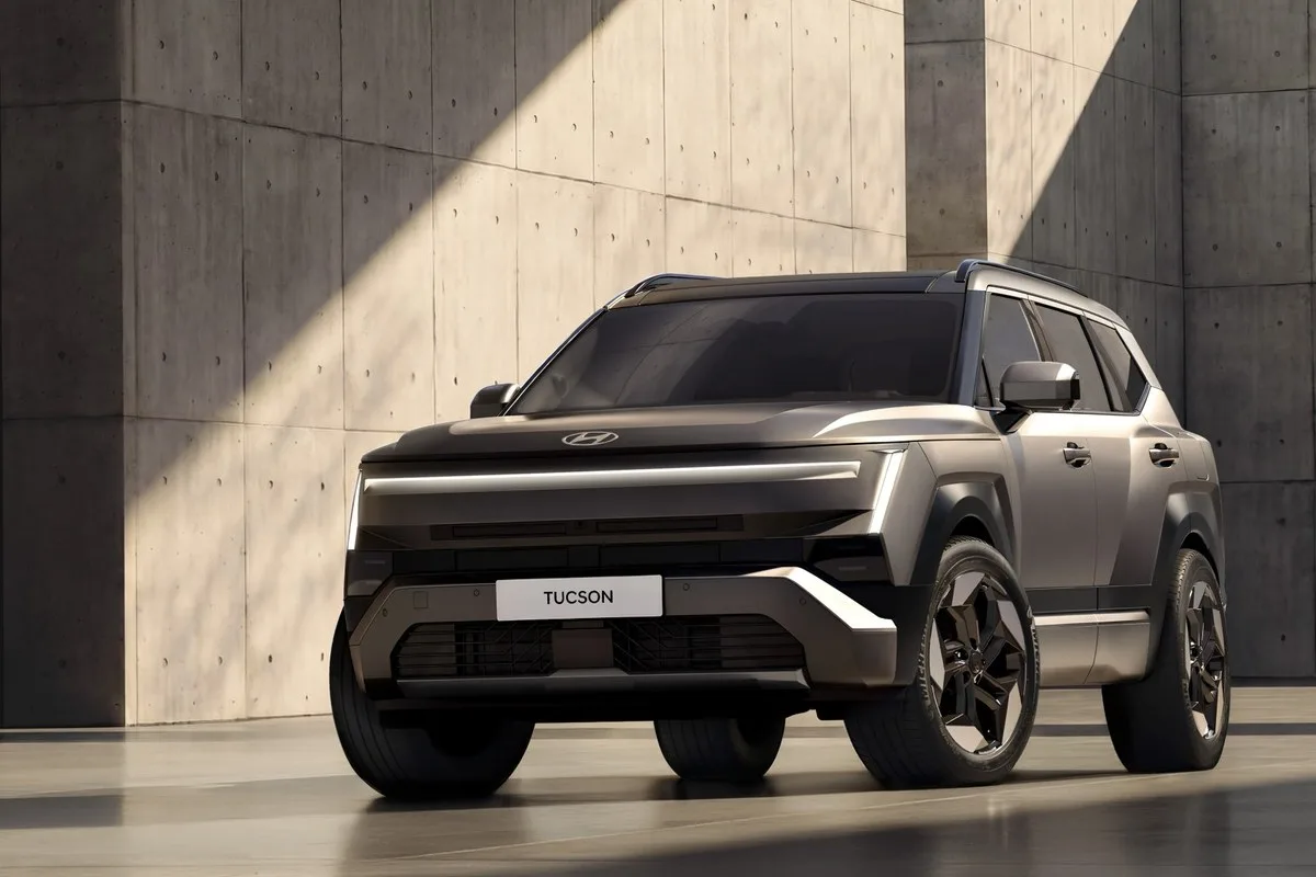 Hyundai Tucson Hybrid Goes Square and Looks Like a Kia